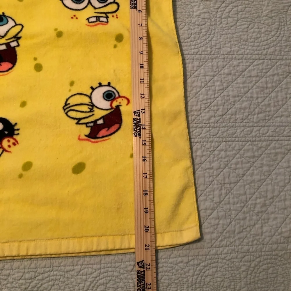 Vintage Nickelodeon Sponge Bob SquarePants hooded poncho towel.